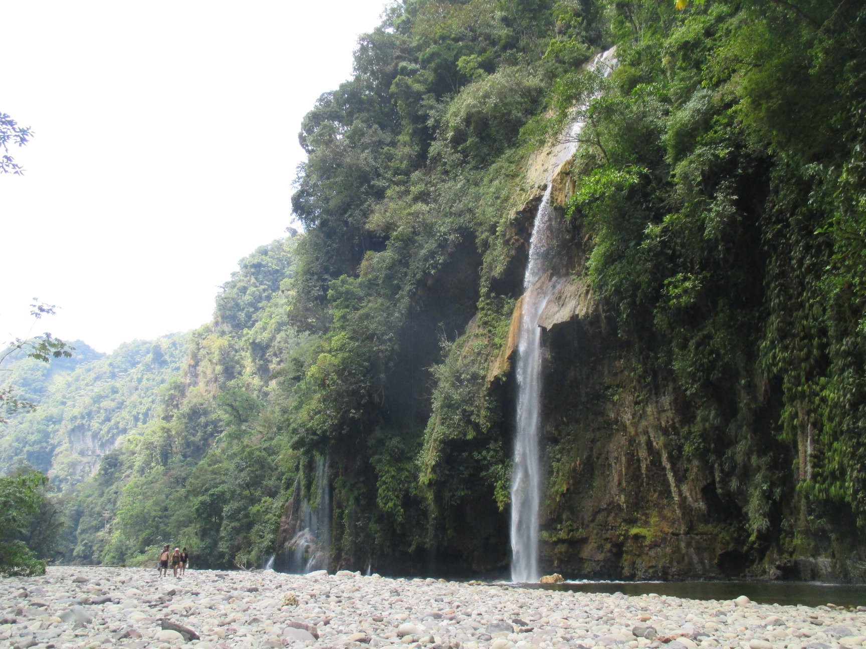 Rio Derrepente